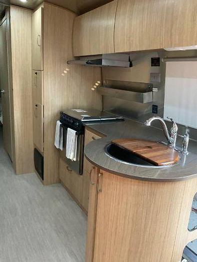 Used 2019 Airstream Flying Cloud M-27FB Twin