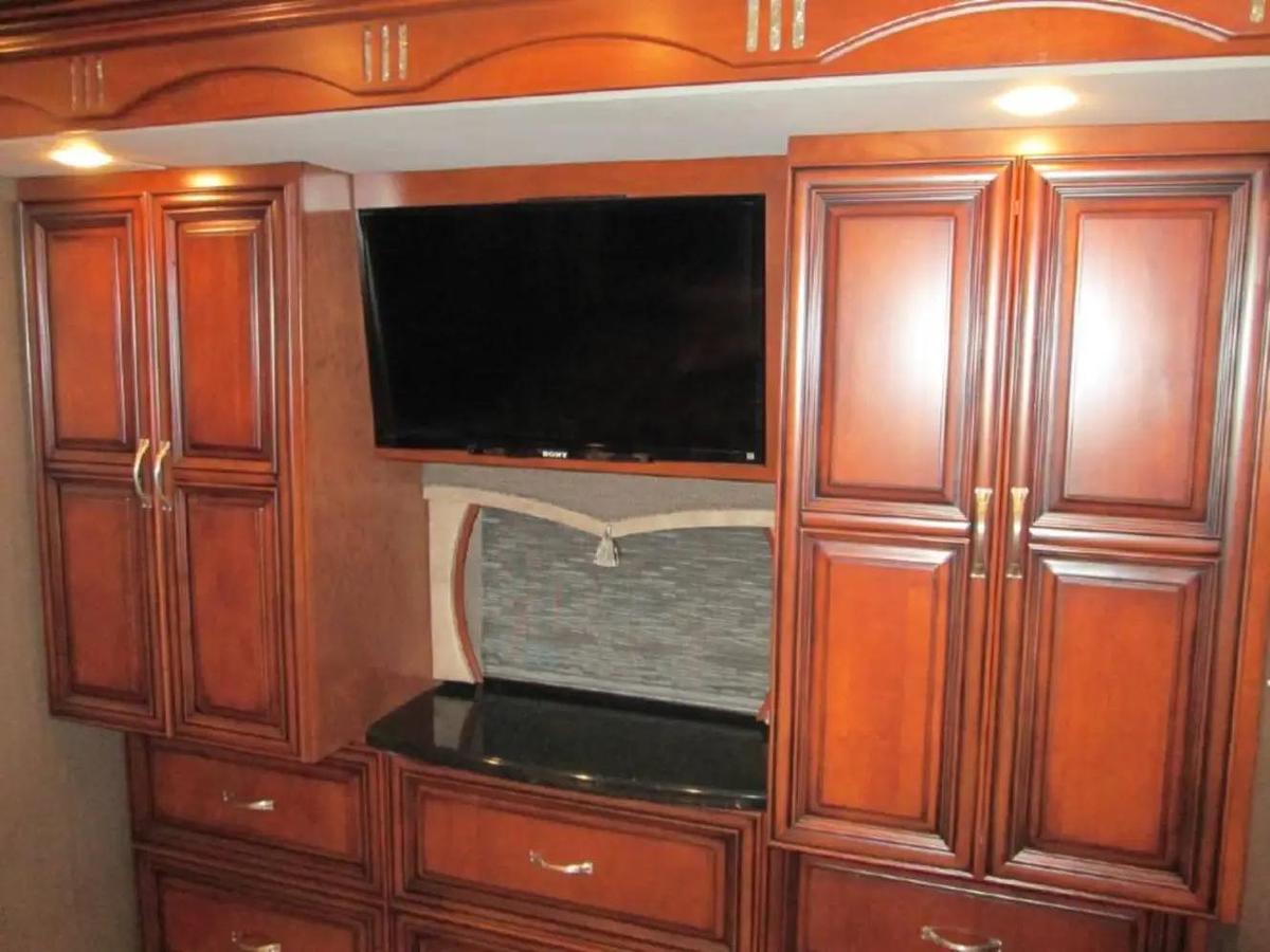 Used 2014 Newmar Mountain Aire 4369