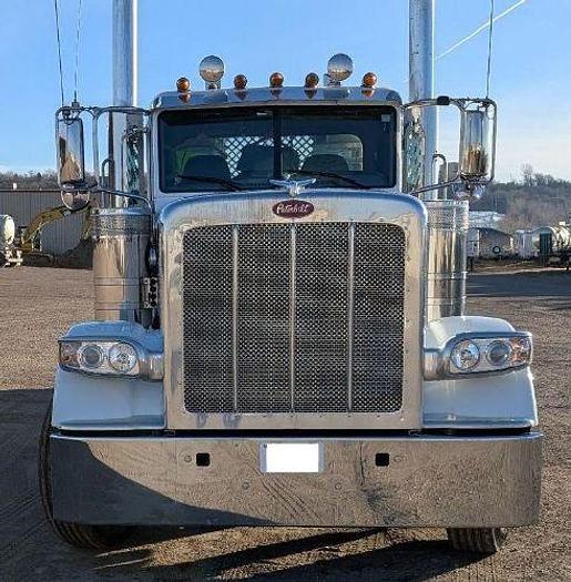 Used 2023 Peterbilt 389
