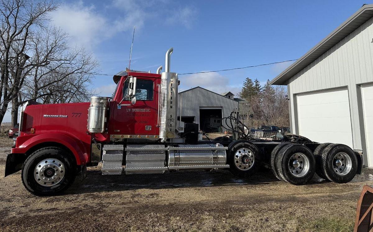 Used 2011 Western Star 4900 Day Cab