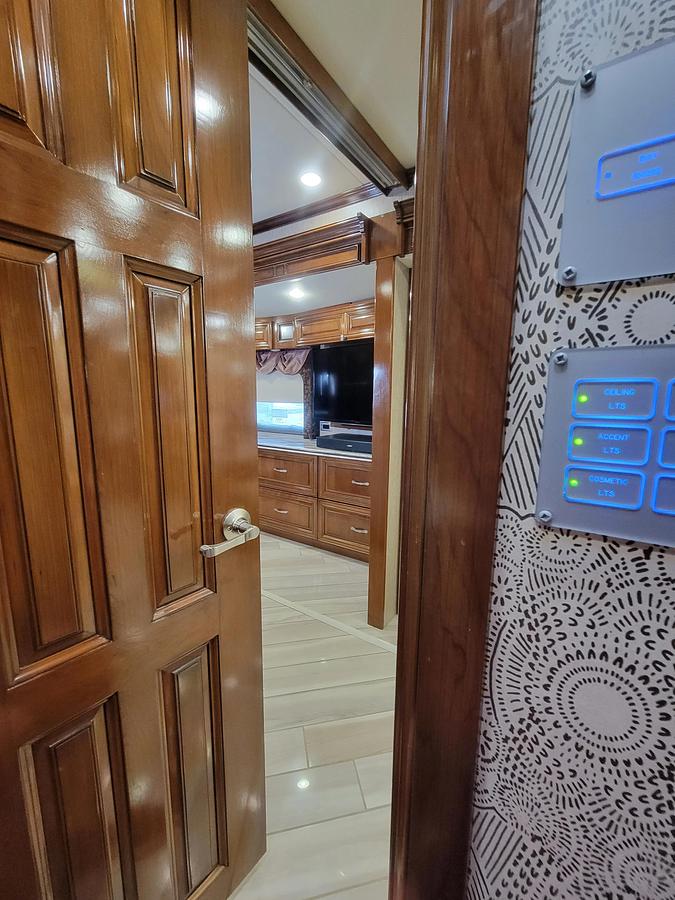 Used 2016 Newmar Essex 4565 Class A Motorhome