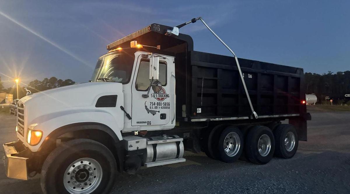 Used 2006 Mack Granite CV713 Dump Truck