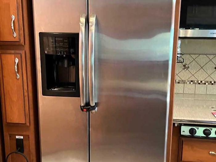 Used 2013 Fleetwood DISCOVERY 36J