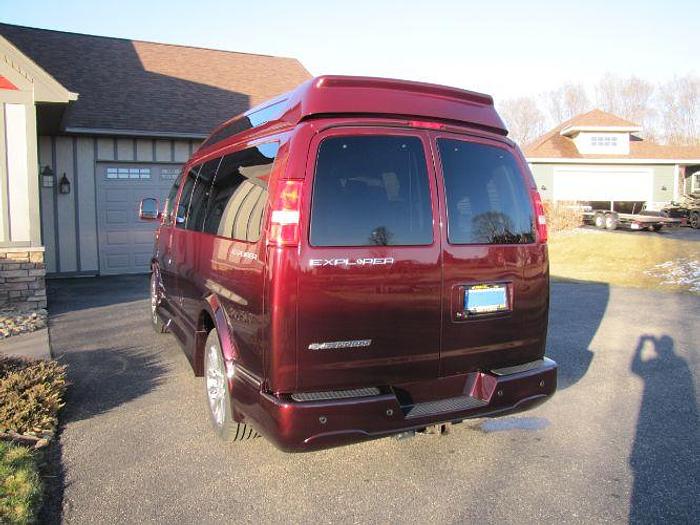 Used 2019 Chevrolet Express 2500 Cargo Van 3D