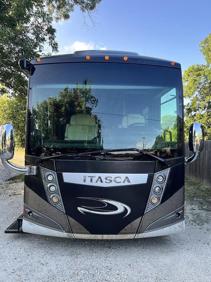 Used 2014 Itasca Meridian 42GQ Class A Motorhome