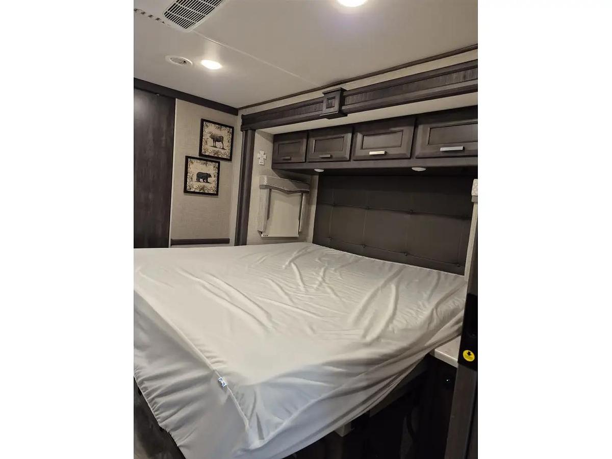 Used 2023 Thor Challenger 37FH Class A Gas Motorhome