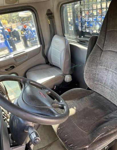 Used 2013 Peterbilt 348 Heavy Rollback