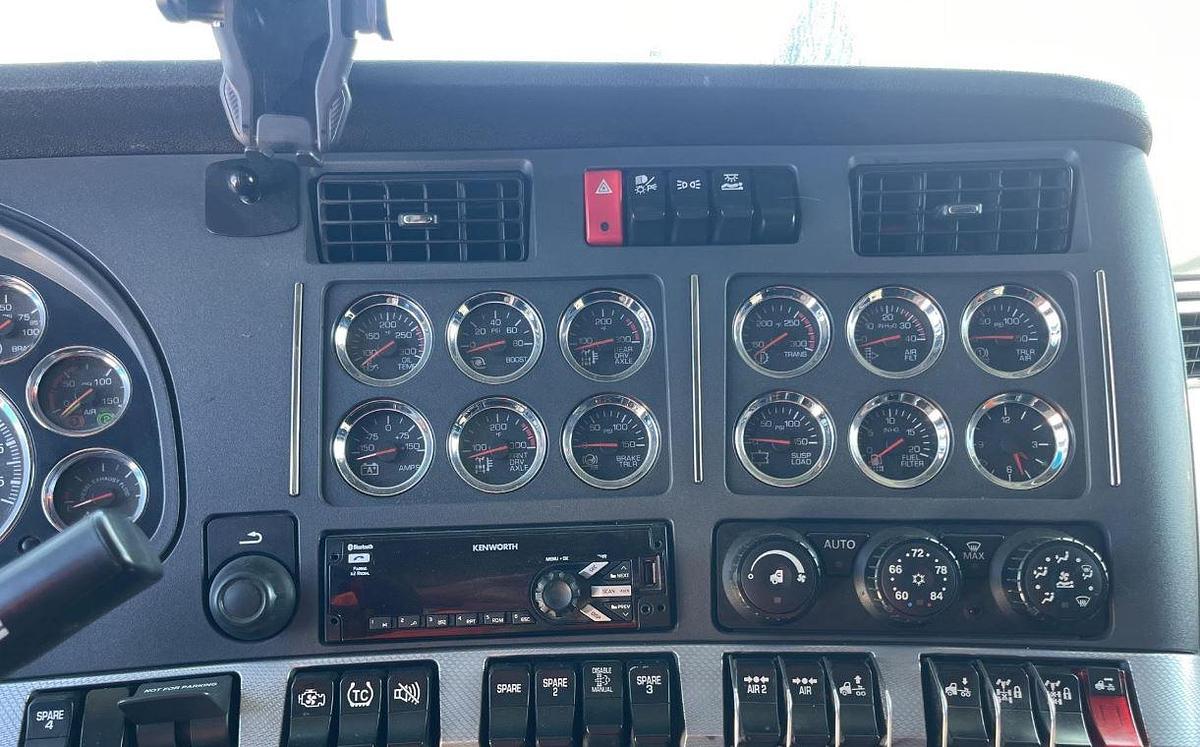 Used 2020 Kenworth T880