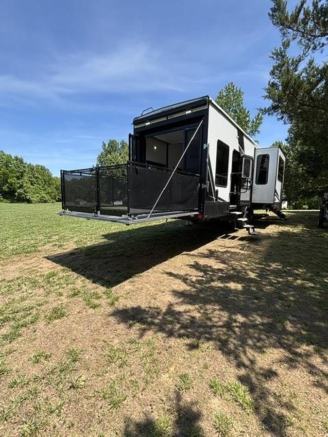 Used 2025 Keystone Fuzion Impact 367