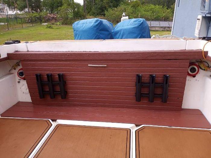 Used 1984 Tiara 25ft Boat