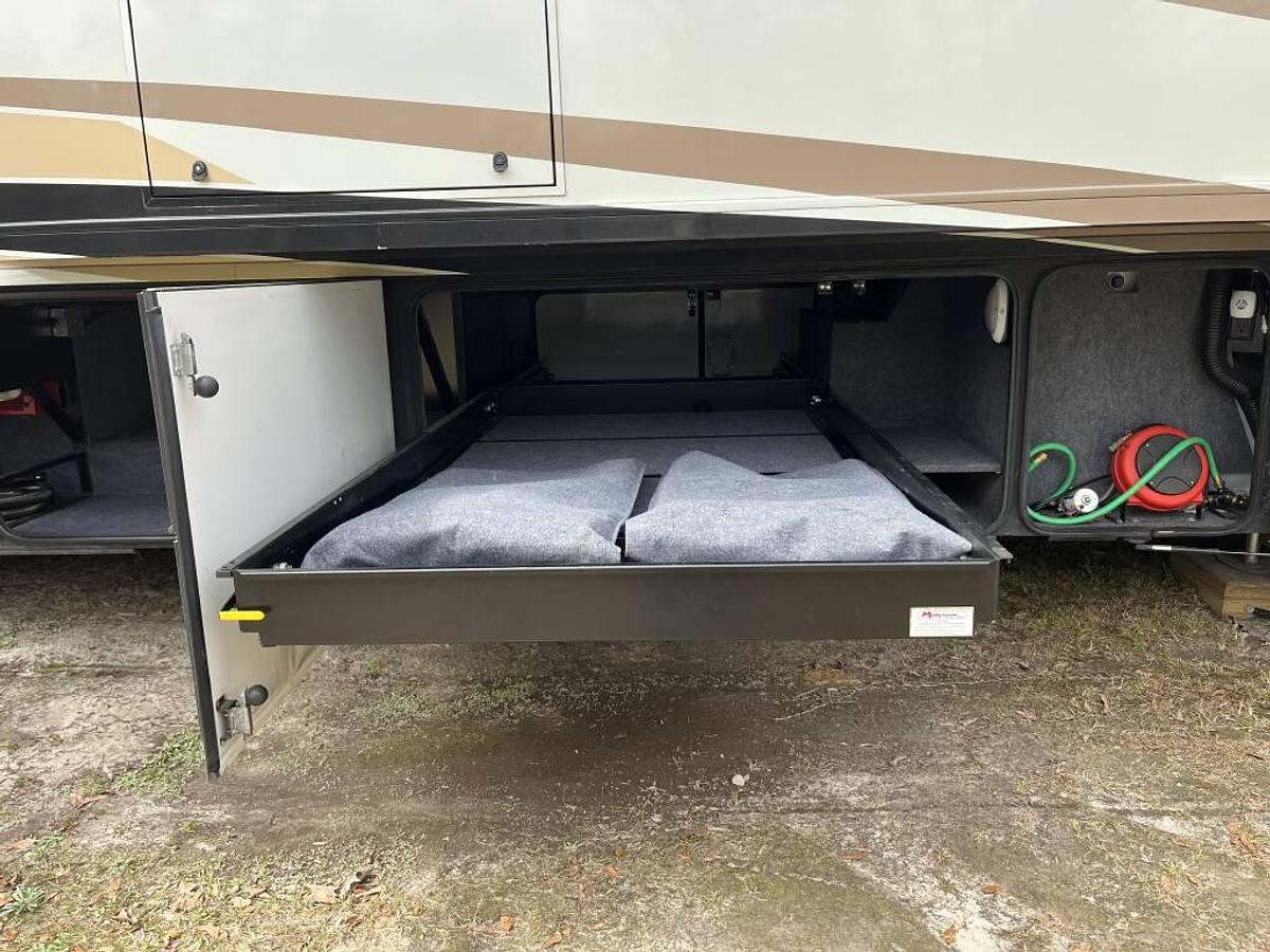 Used 2013 Winnebago Tour 42QD Class A Motorhome