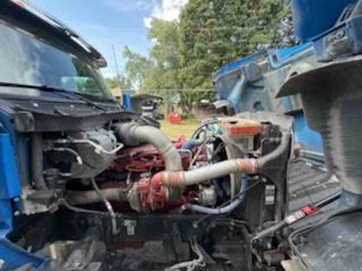 Used 2022 Kenworth W900 Day Cab Semi Truck