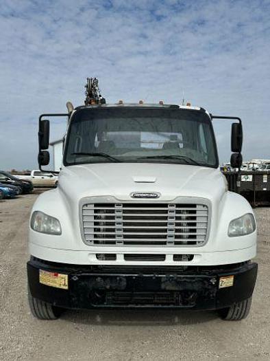 Used 2012 Freightliner M2 106