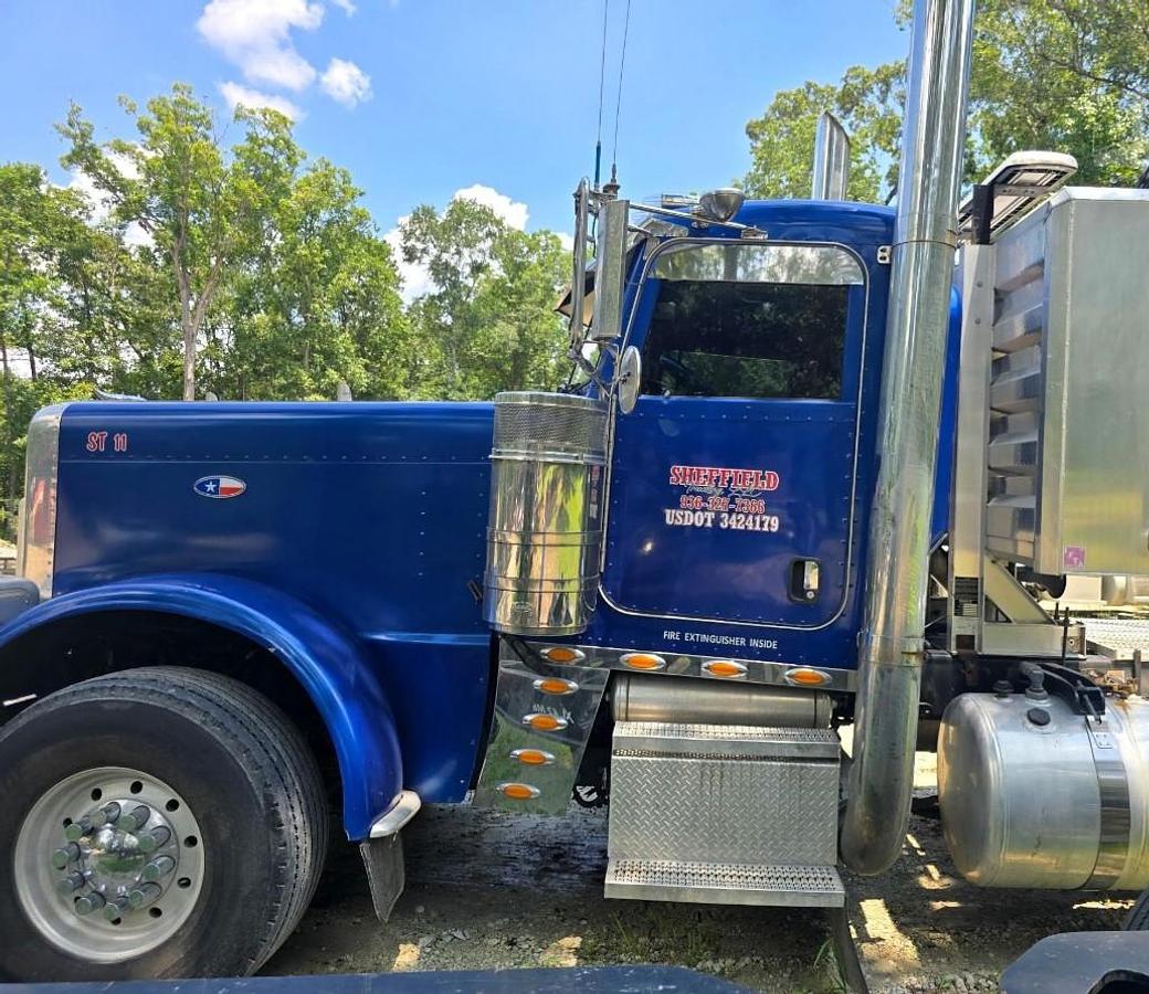 Used 2012 PETERBILT 389