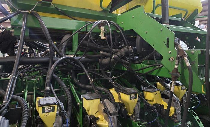 Used 2009 JOHN DEERE DB60