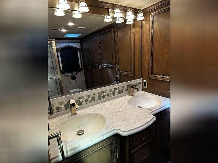 Used 2019 Newmar Ventana 4369