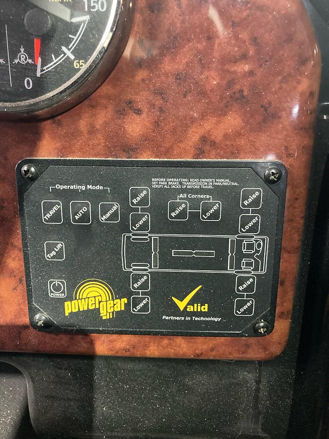 Used 2011 Monaco Camelot 43PKQ Class A Motorhome