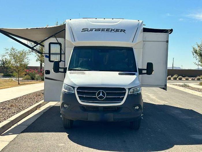 Used 2020 Forest River Sunseeker MBS 2400B