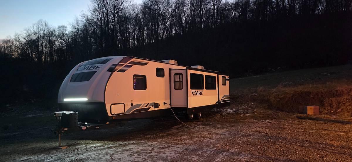 Used 2021 Forest River Vibe 29BH Travel Trailer