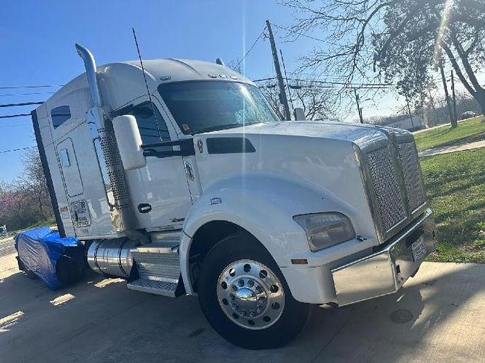 Used 2016 KENWORTH T880