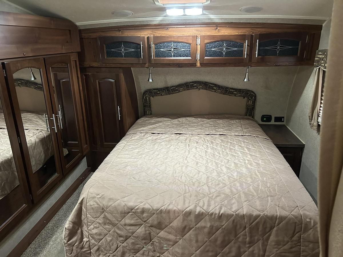 Used 2013 Forest River Rockwood Signature Ultra Lite 8244WS Fifth Wheel