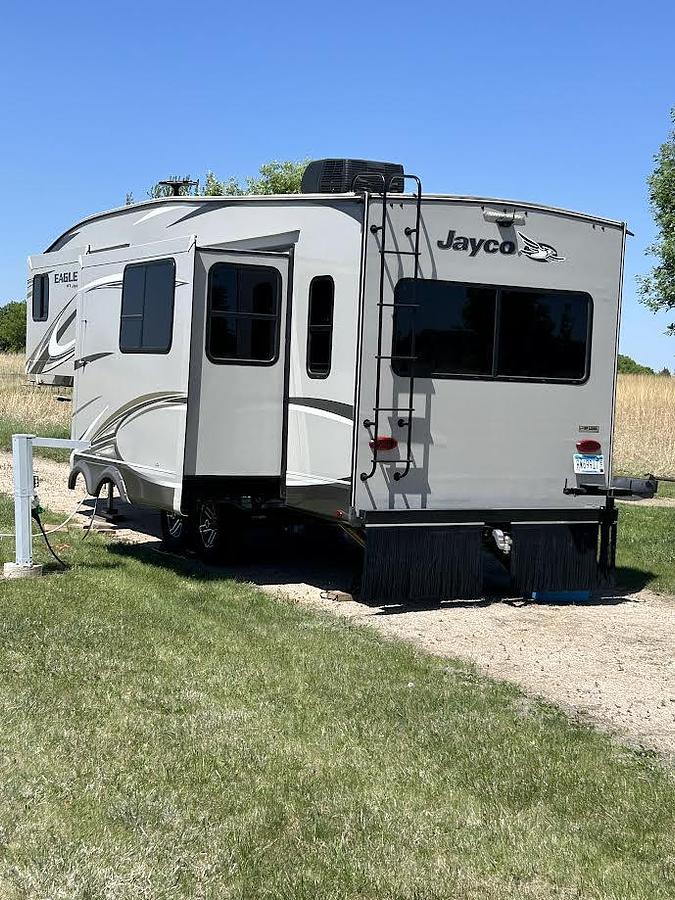 Used 2019 Jayco Eagle HT 24.5CKTS Fifth Wheel