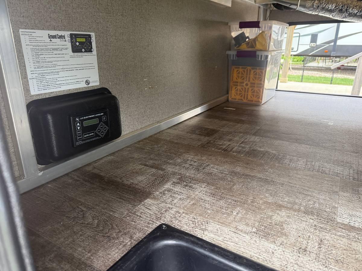 Used 2019 Forest River Rockwood Signature Ultra Lite 8299BS Fifth Wheel