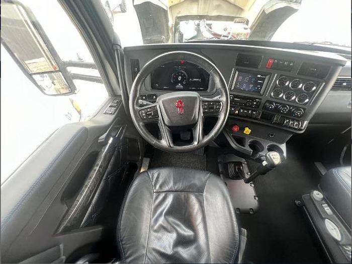 Used 2024 KENWORTH W990