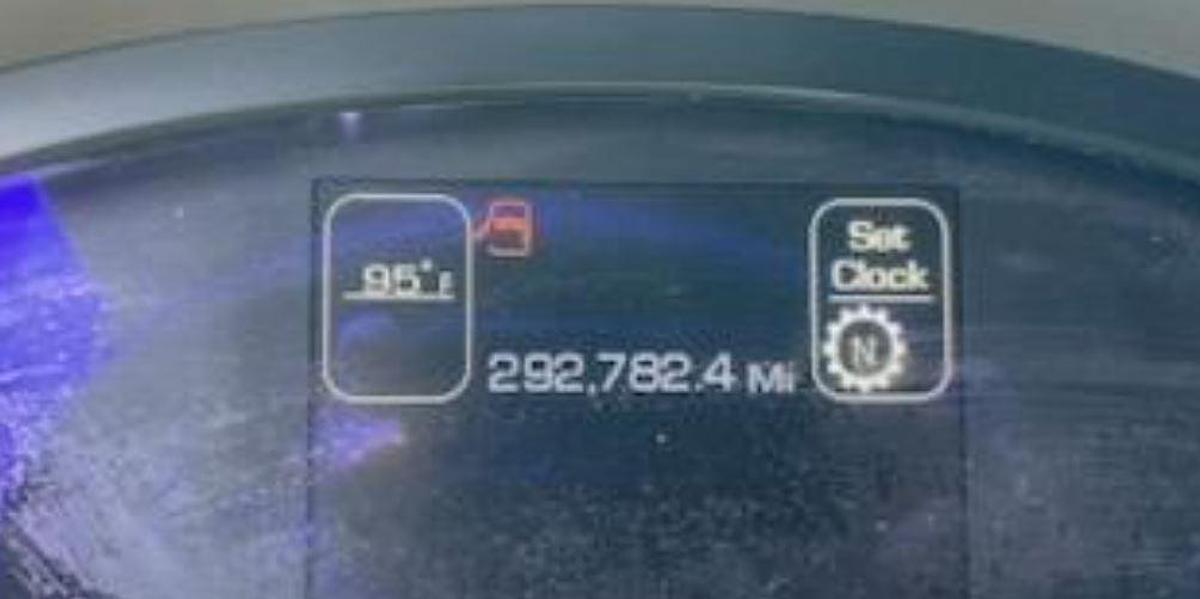 Used 2015 Kenworth T880 Sleeper Semi Truck