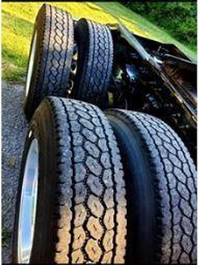 Used 2014 Peterbilt 587