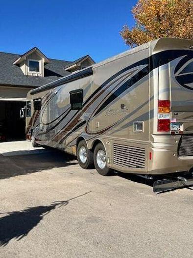 Used 2015 American Coach American Revolution 42T