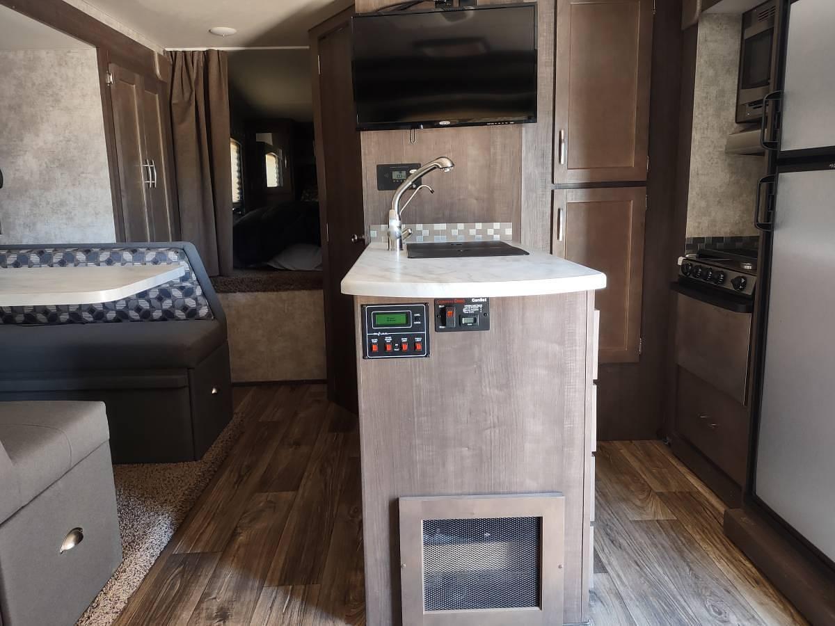 Used 2016 Dodge Ram 3500 Laramie & 2019 Eagle Cap 1165