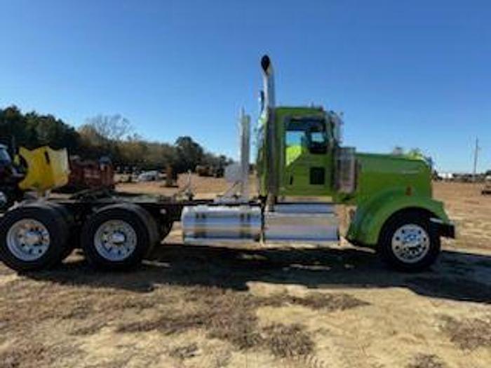 Used 2016 KENWORTH W900