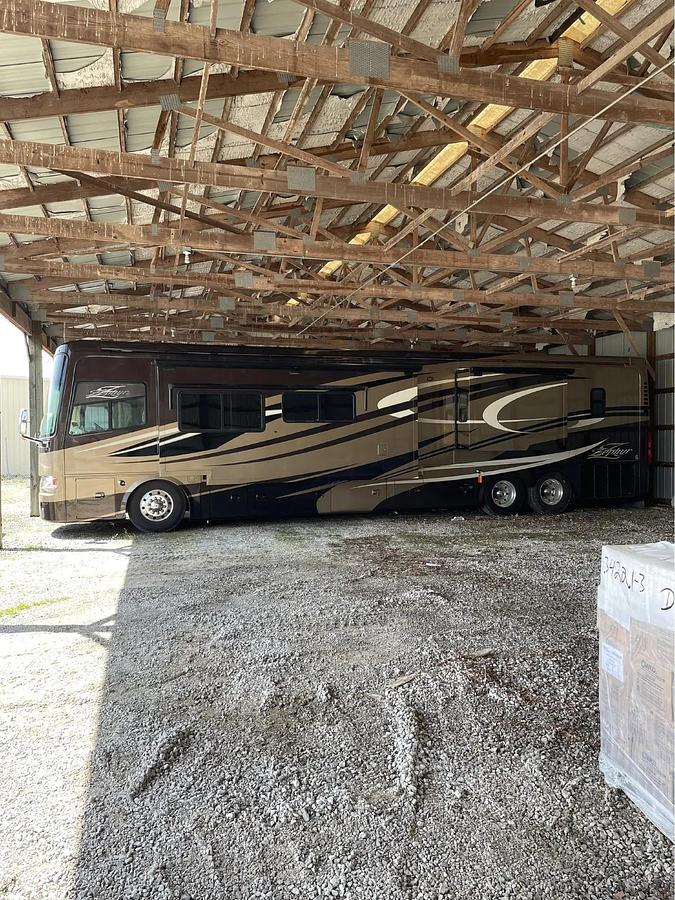 Used 2010 Tiffin Zephyr 45QBZ Class A Diesel Motorhome