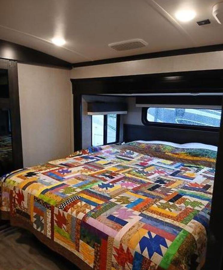 Used 2021 Jayco Pinnacle 36FBTS Fifth Wheel