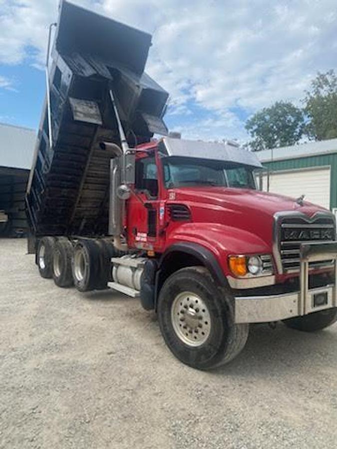 Used 2007 MACK GRANITE CV713 Dump Truck