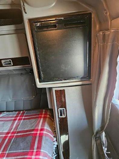 Used 2020 Peterbilt 389