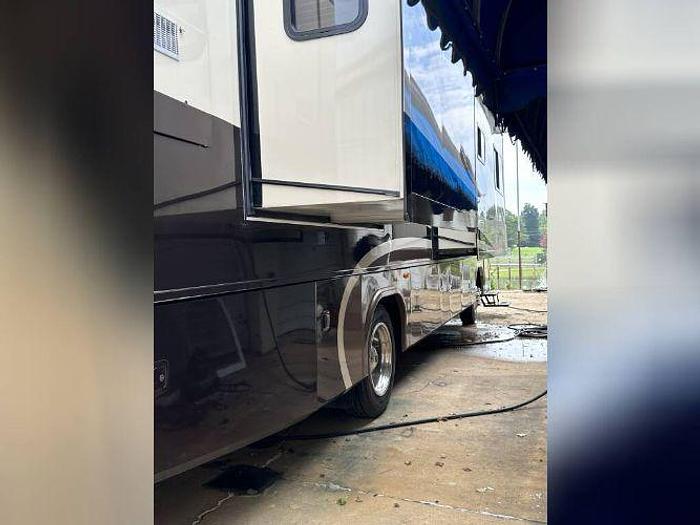 Used 2008 Holiday Rambler Neptune XL