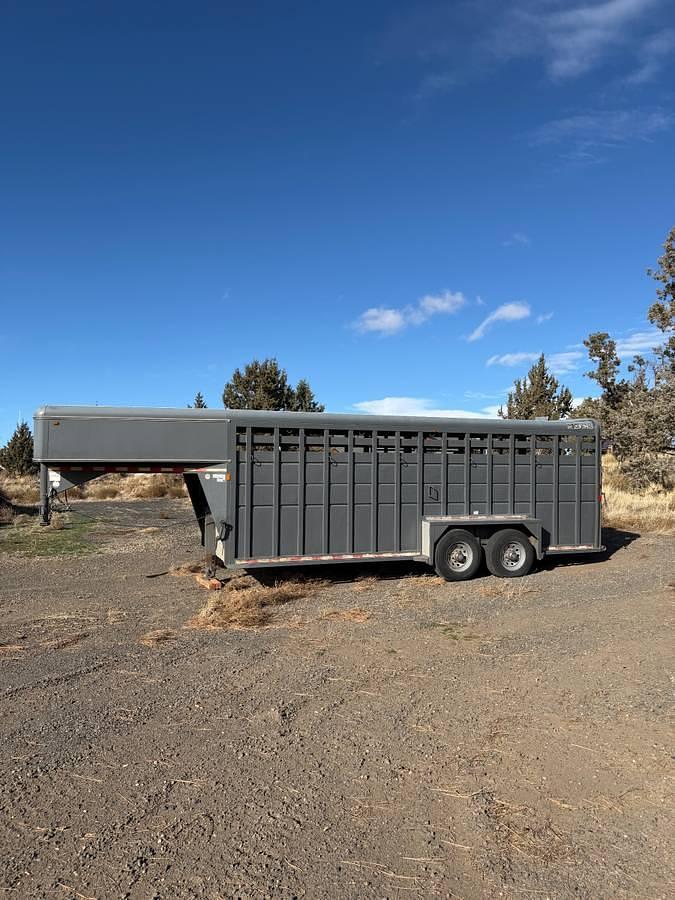Used 2016 Maverick Stock Trailer