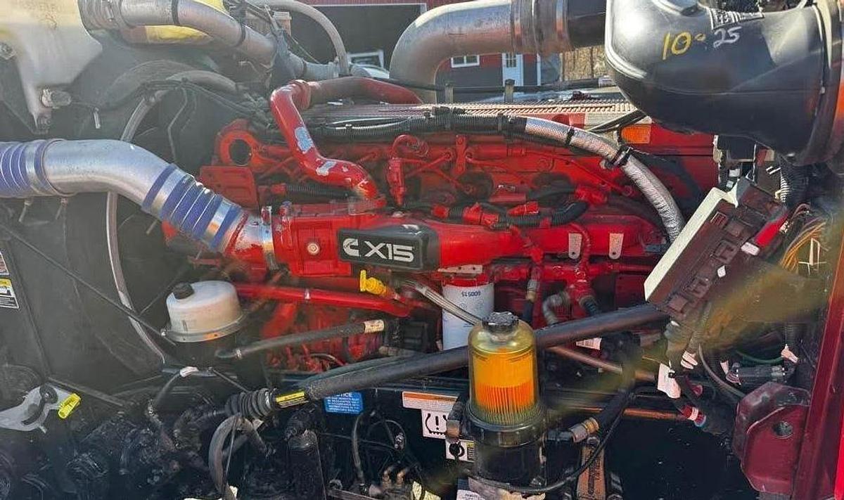 Used 2021 Peterbilt 389