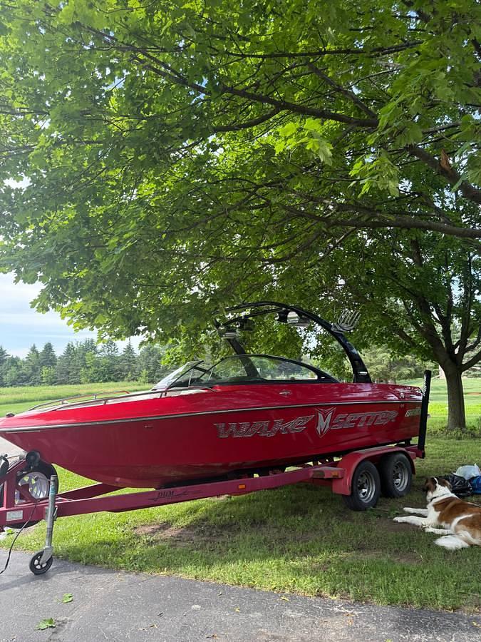 Used 2008 Malibu Wakesetter Ski Boat