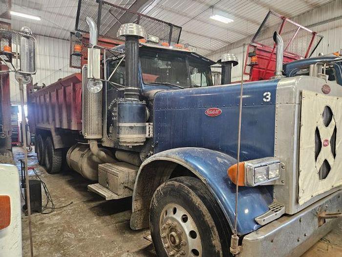 Used 1995 Peterbilt 379 Manure Spreader