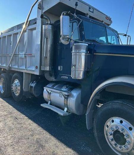 Used 2005 Freightliner FLD120 Dump Truck