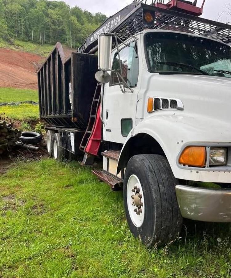 Used 2007 STERLING ACTERRA 8500 Grapple Truck