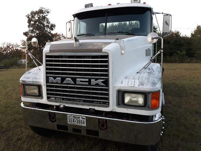 Used 1996 Mack CH613