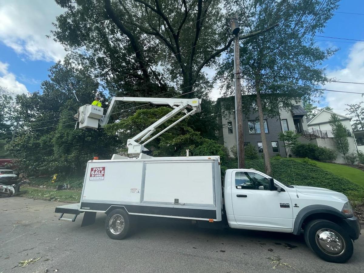 Used 2011 Dodge Ram 5500 Heavy Duty Boom/Bucket Truck
