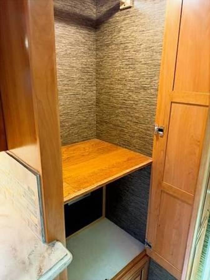 Used 2015 Newmar Dutch Star 4002 Class A