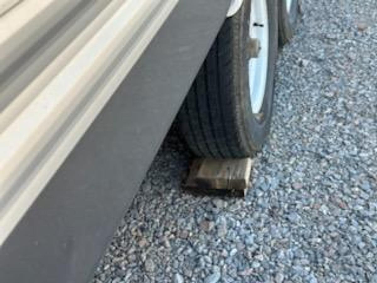 Used 2011 Heritage Trail Runner Travel Trailer