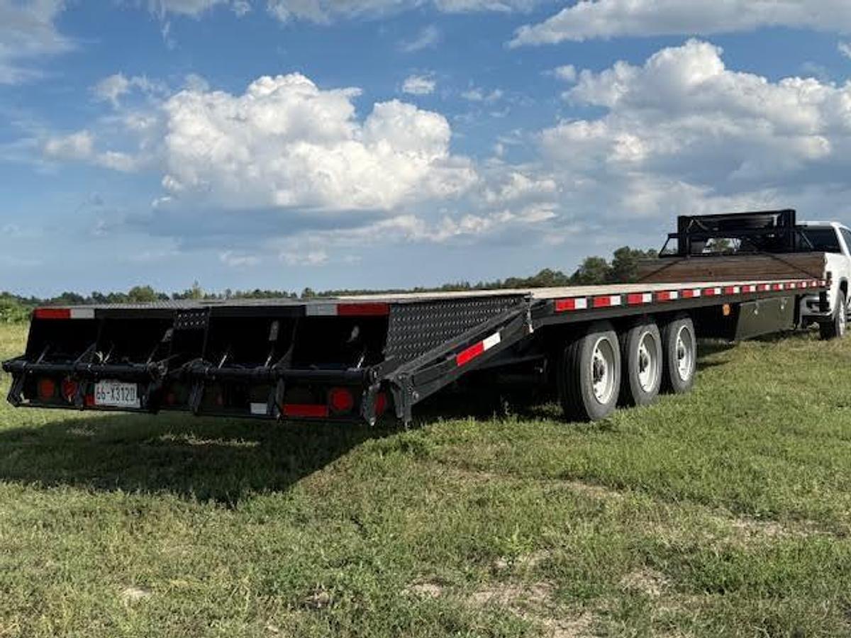 Used 2023 Texas Pride 32' Flatbed Trailer