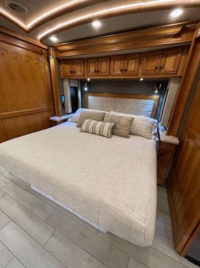 Used 2022 Tiffin Motorhomes ALLEGRO BUS 40IP Class A Motorhome